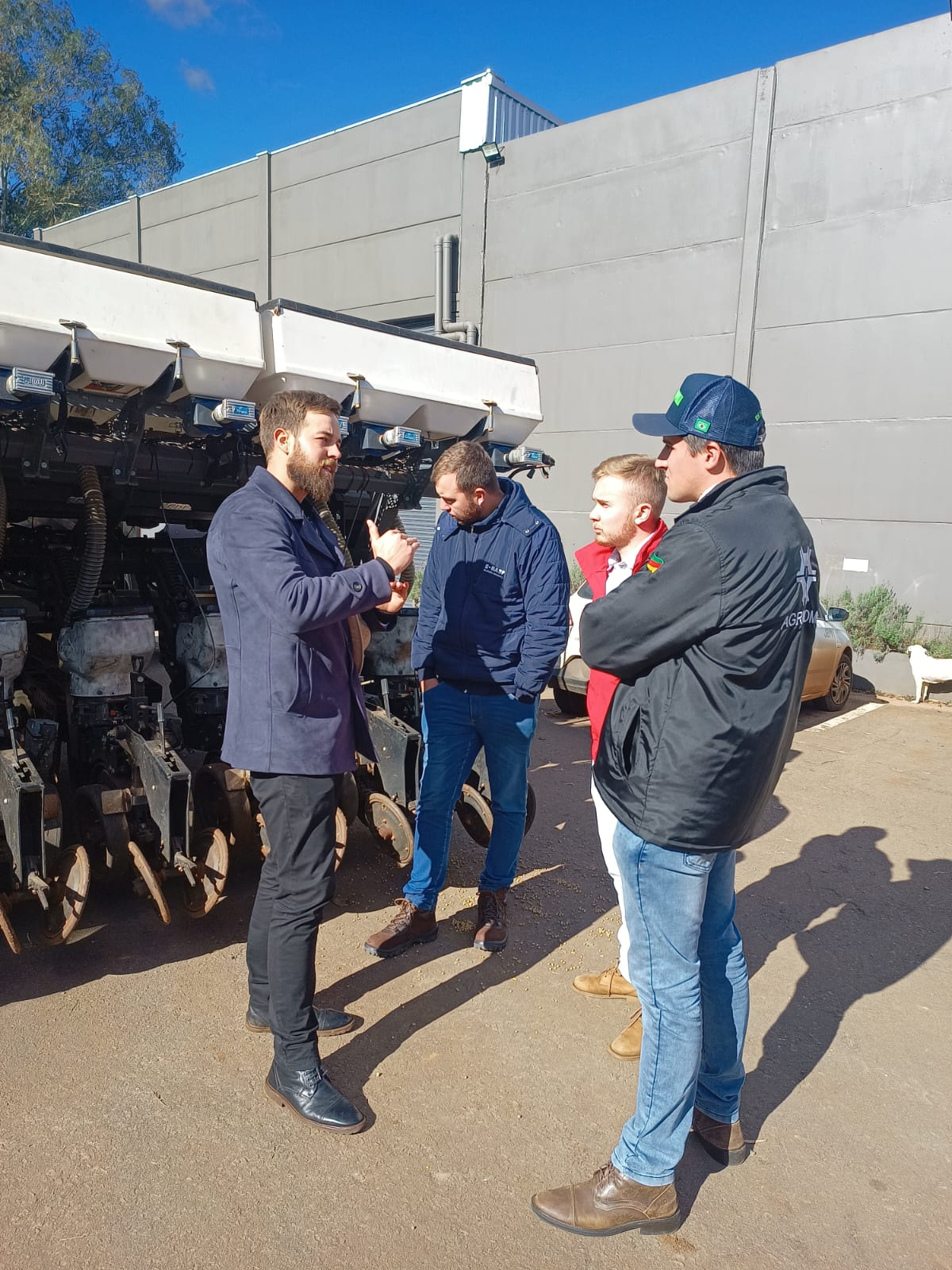 Alunos do curso de Agronomia da Atitus realizam visita técnica na Fertisystem  (2).jpeg